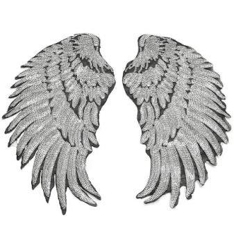 Нашивка на одежду с пайетками "Крылья серебряные" 32*33,5 см 1 пара фото, картинки