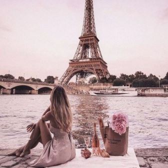 Картина по номерам  "Девушка в Париже. На берегу Сены"  GX 30401 фото, картинки
