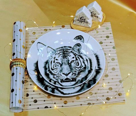 Тарелки с тигром - стильный и практичный подарок