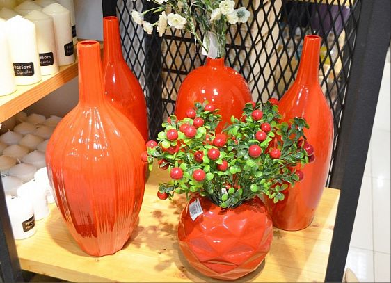 Оригинальные вазы ручной работы: полезный подарок