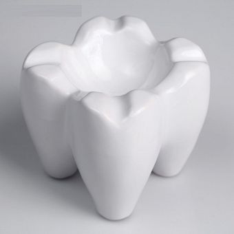 Пепельница "Белый зуб", 8.5 х 8.5 см 411624 фото, картинки